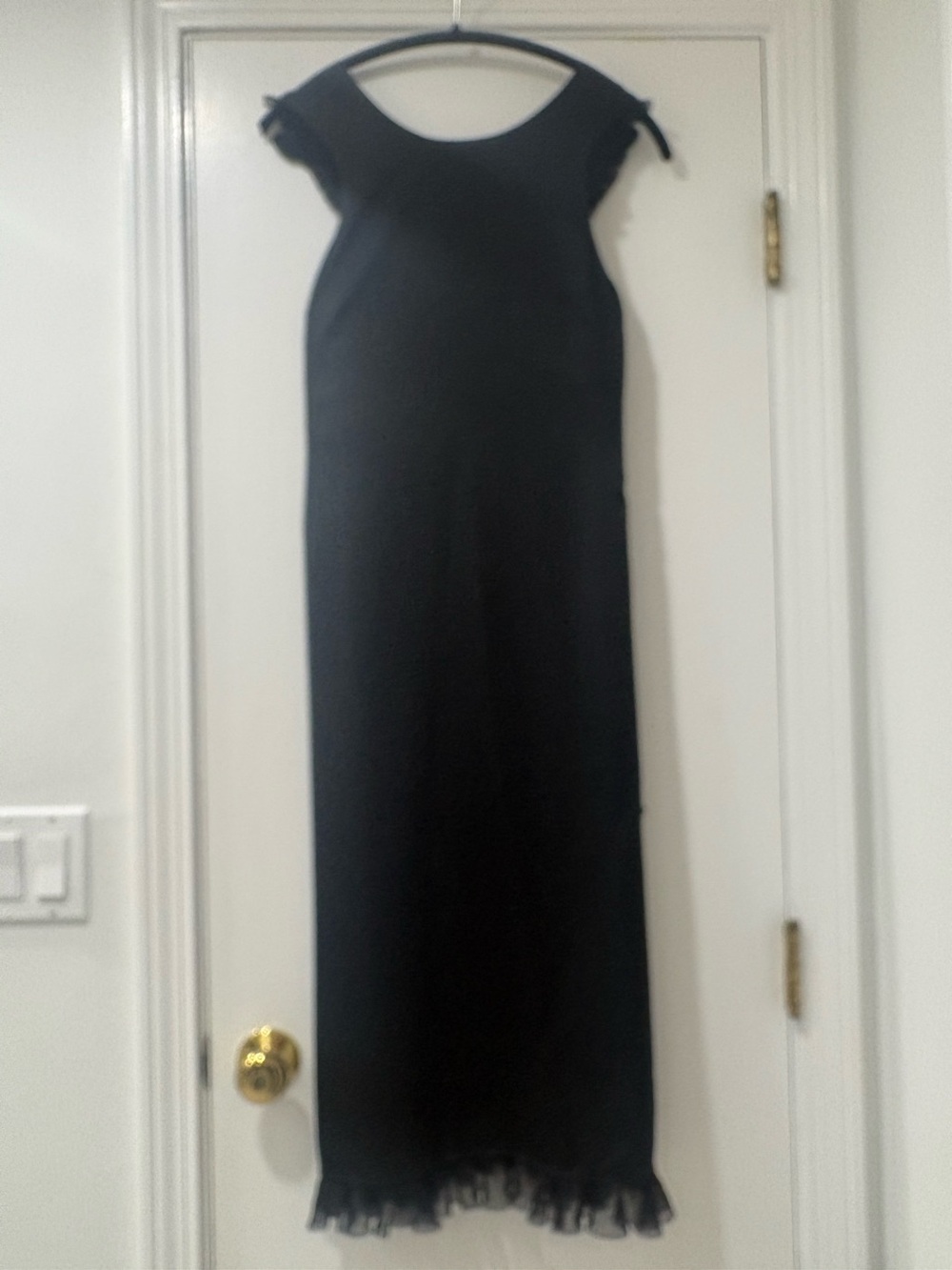 Elizabeth and James Black Sleeveless Maxi Dress with Ruffle Hem. New with tag